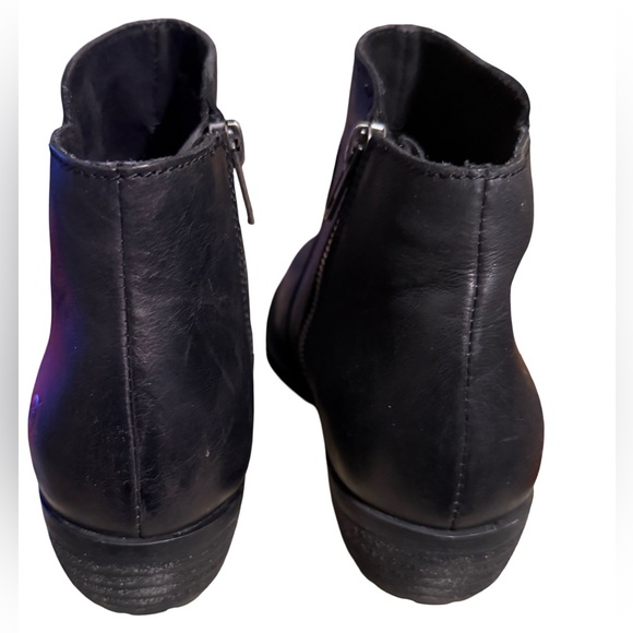 Born NWOT Sz 6M Rani Dry Collection Black Leather Ankle Boots (SH116) - Picture 5 of 11